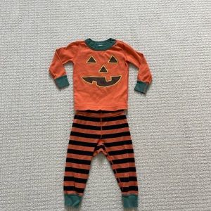 Hanna Andersson Pajama Set—Halloween Edition